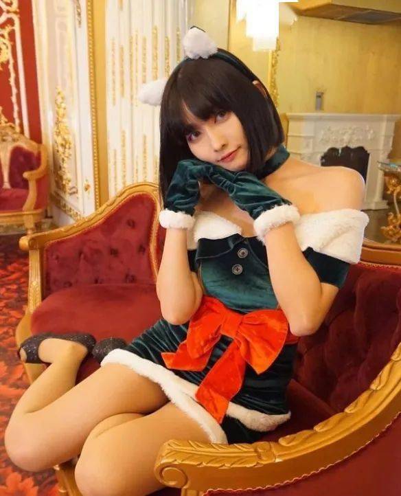 COS界女神Runa引领自然美景之旅，最新门事件瞩目亮相